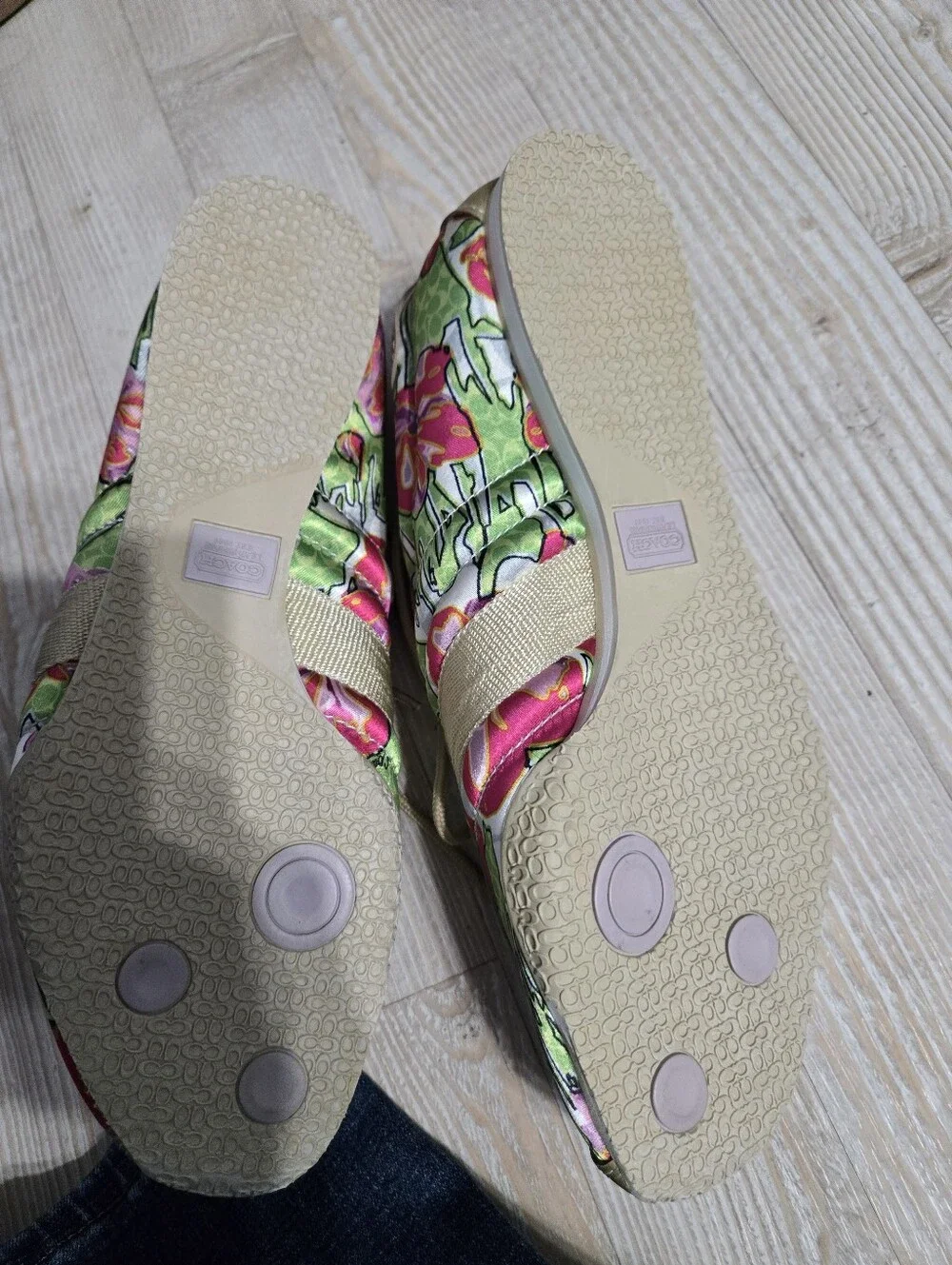 Coach Size 7 Womens Shoes